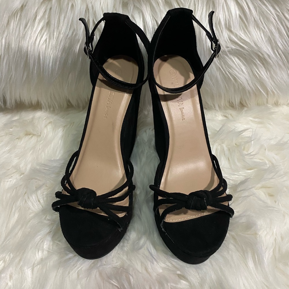 Wild Diva Black Wedges